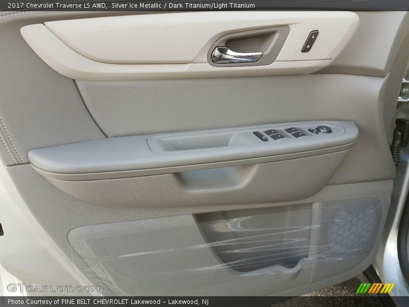 Silver Ice Metallic / Dark Titanium/Light Titanium 2017 Chevrolet Traverse LS AWD