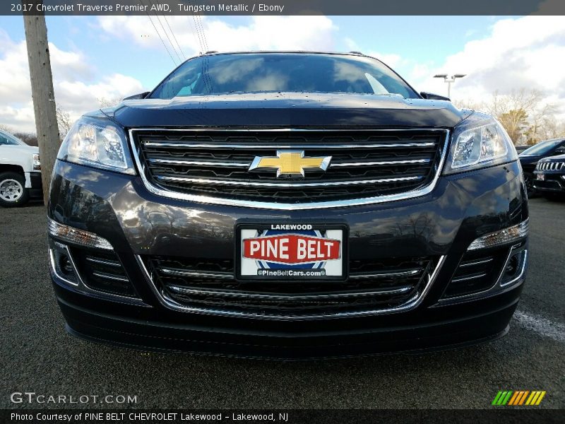 Tungsten Metallic / Ebony 2017 Chevrolet Traverse Premier AWD