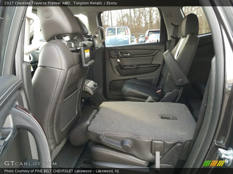 Tungsten Metallic / Ebony 2017 Chevrolet Traverse Premier AWD
