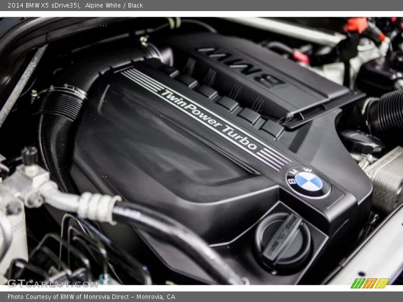 Alpine White / Black 2014 BMW X5 sDrive35i