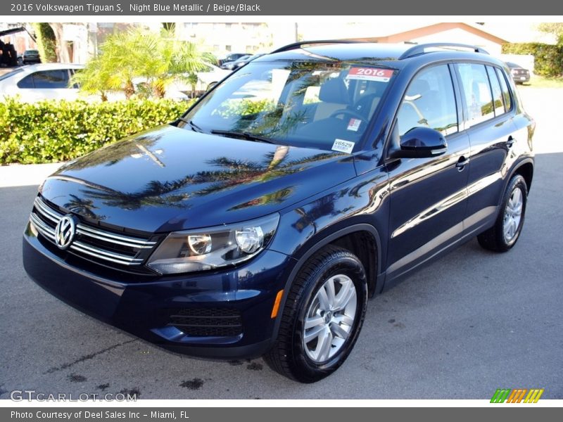 Night Blue Metallic / Beige/Black 2016 Volkswagen Tiguan S