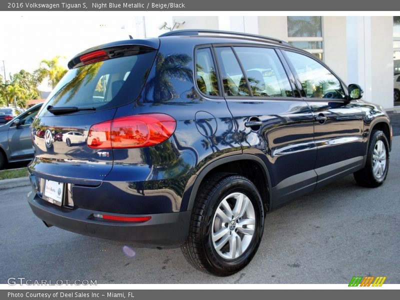 Night Blue Metallic / Beige/Black 2016 Volkswagen Tiguan S