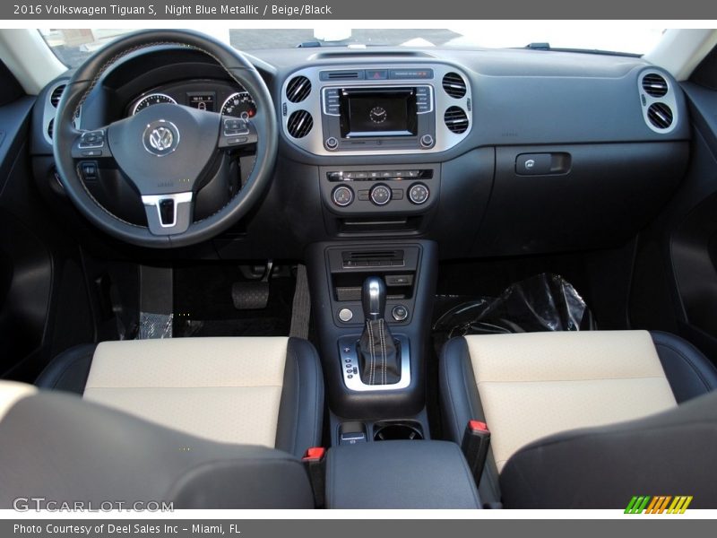 Night Blue Metallic / Beige/Black 2016 Volkswagen Tiguan S