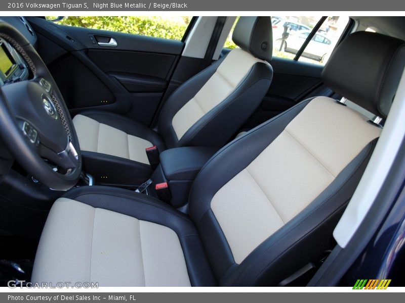Front Seat of 2016 Tiguan S