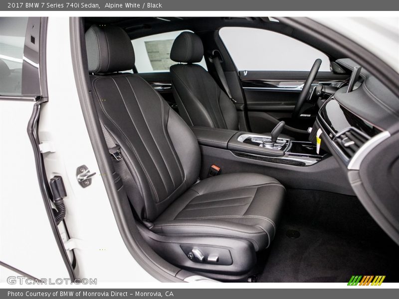 Alpine White / Black 2017 BMW 7 Series 740i Sedan