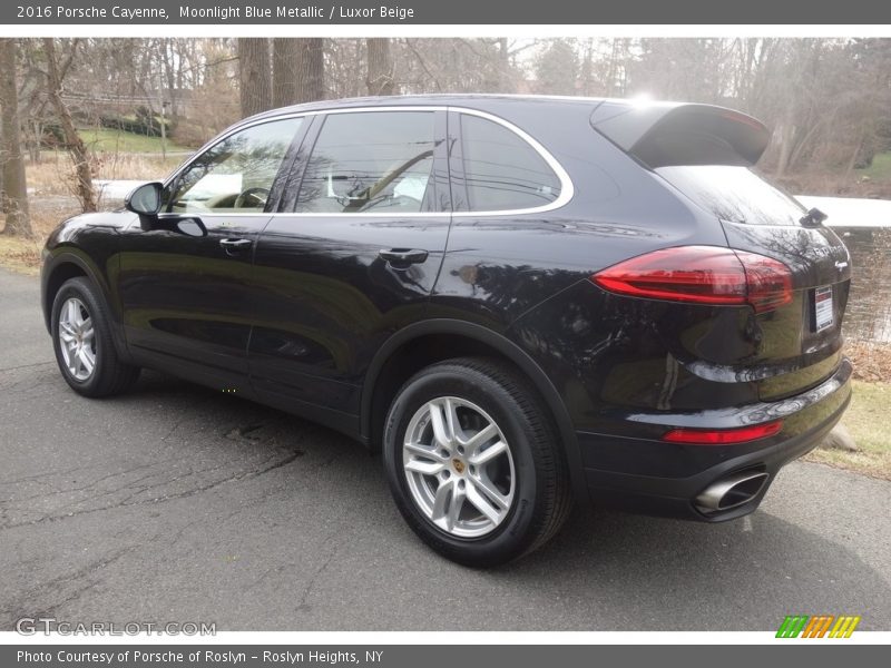 Moonlight Blue Metallic / Luxor Beige 2016 Porsche Cayenne