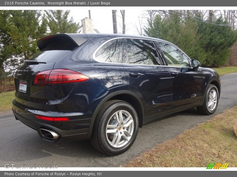 Moonlight Blue Metallic / Luxor Beige 2016 Porsche Cayenne