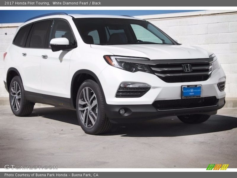 White Diamond Pearl / Black 2017 Honda Pilot Touring