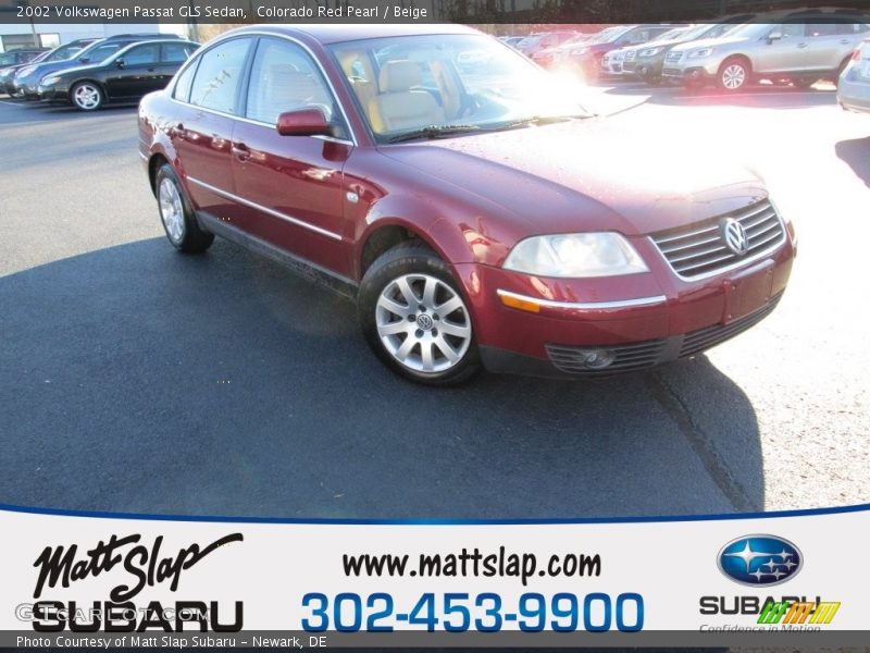 Colorado Red Pearl / Beige 2002 Volkswagen Passat GLS Sedan