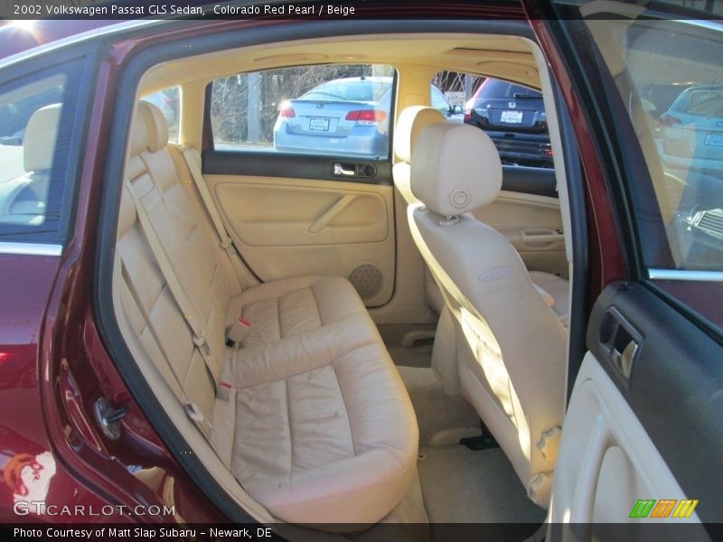 Colorado Red Pearl / Beige 2002 Volkswagen Passat GLS Sedan
