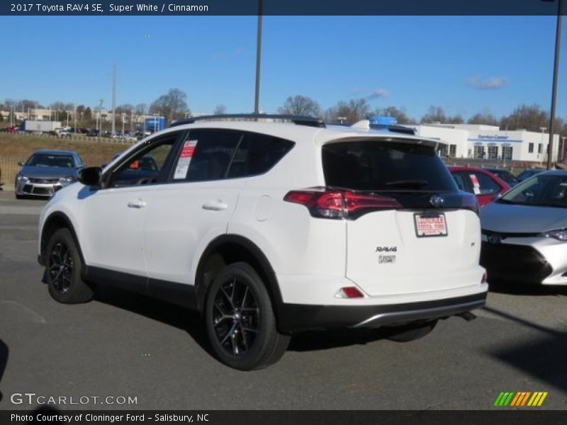 Super White / Cinnamon 2017 Toyota RAV4 SE