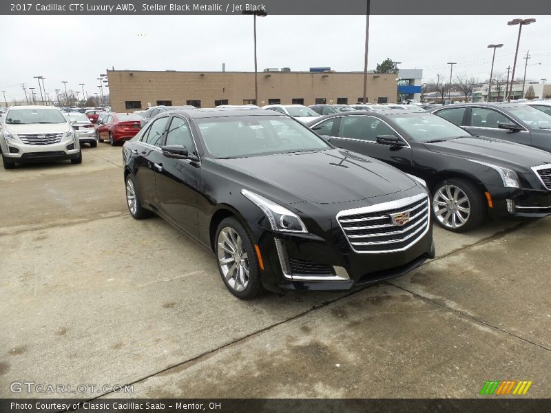 Front 3/4 View of 2017 CTS Luxury AWD