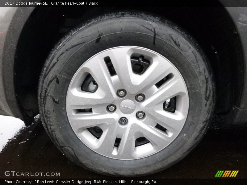 Granite Pearl-Coat / Black 2017 Dodge Journey SE
