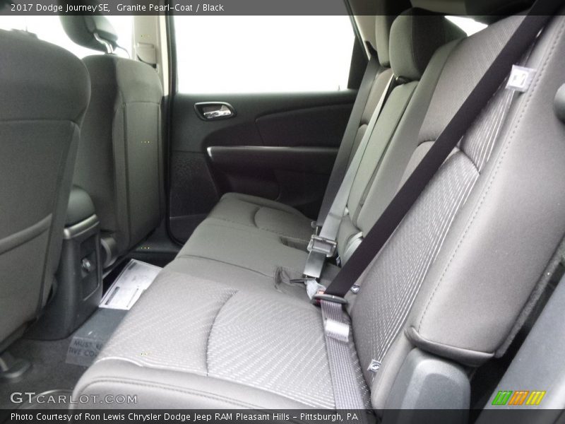 Granite Pearl-Coat / Black 2017 Dodge Journey SE