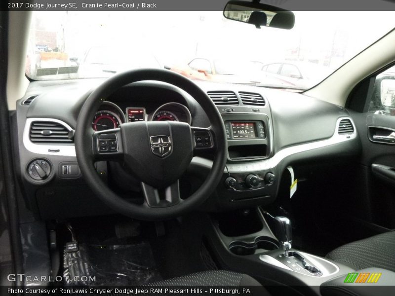 Granite Pearl-Coat / Black 2017 Dodge Journey SE