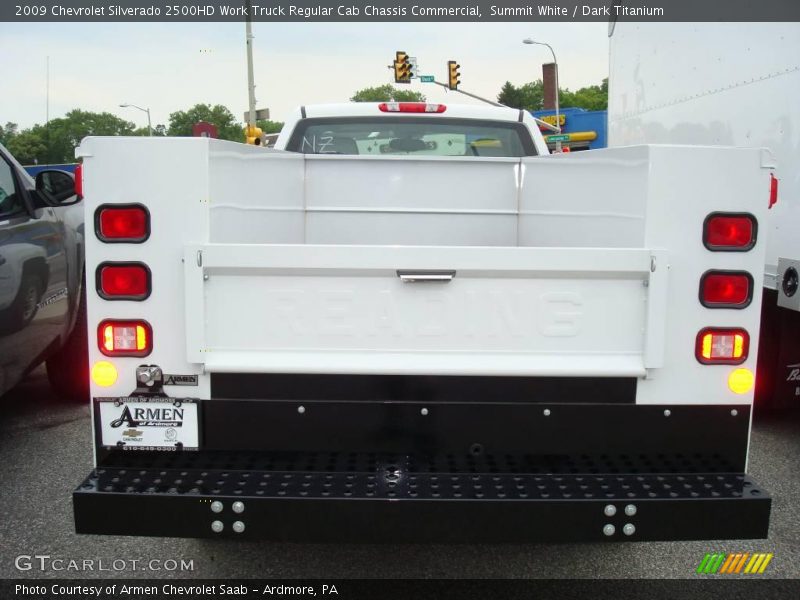 Summit White / Dark Titanium 2009 Chevrolet Silverado 2500HD Work Truck Regular Cab Chassis Commercial