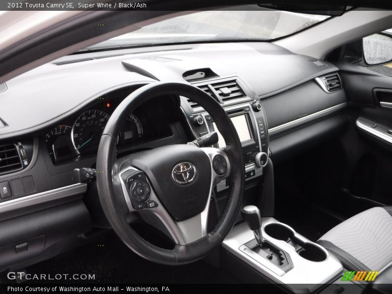 Super White / Black/Ash 2012 Toyota Camry SE