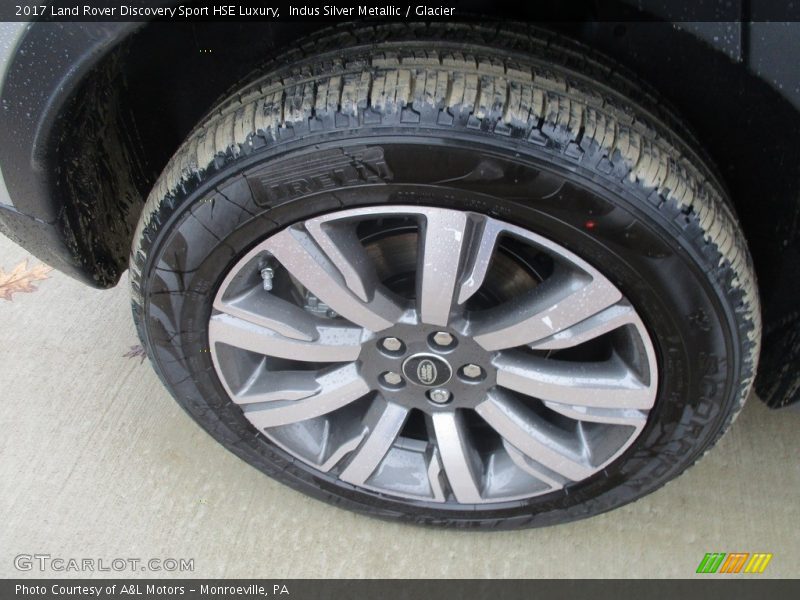 Indus Silver Metallic / Glacier 2017 Land Rover Discovery Sport HSE Luxury