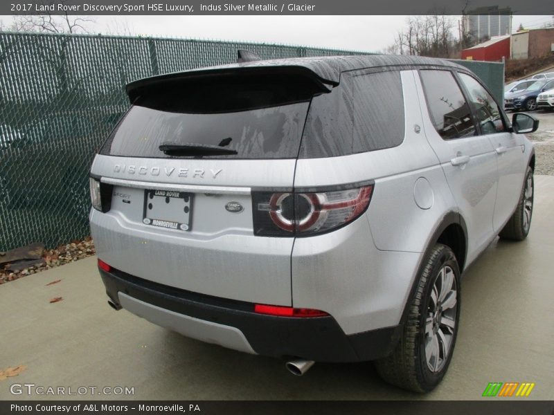 Indus Silver Metallic / Glacier 2017 Land Rover Discovery Sport HSE Luxury
