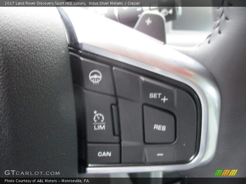 Indus Silver Metallic / Glacier 2017 Land Rover Discovery Sport HSE Luxury