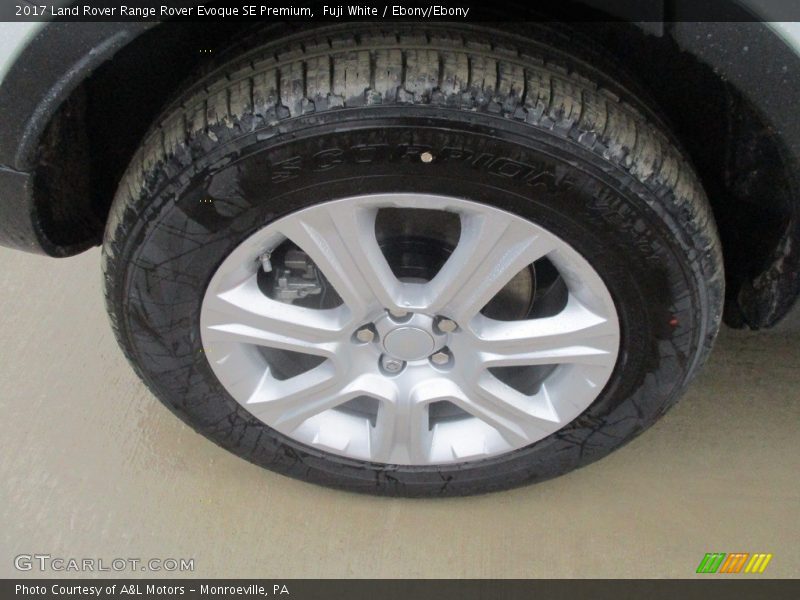 Fuji White / Ebony/Ebony 2017 Land Rover Range Rover Evoque SE Premium