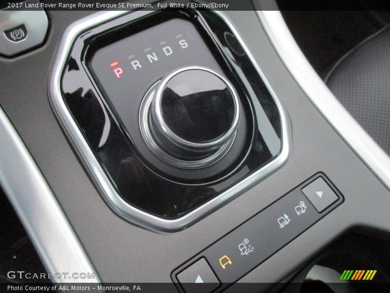 Fuji White / Ebony/Ebony 2017 Land Rover Range Rover Evoque SE Premium