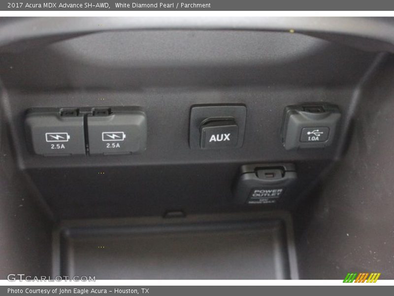 White Diamond Pearl / Parchment 2017 Acura MDX Advance SH-AWD
