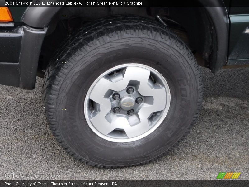Forest Green Metallic / Graphite 2001 Chevrolet S10 LS Extended Cab 4x4