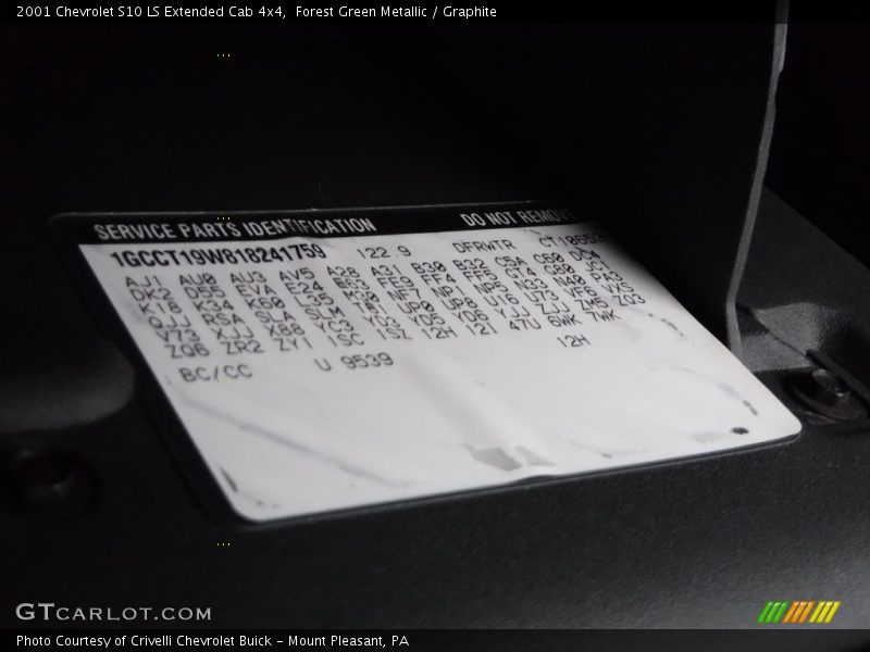 Forest Green Metallic / Graphite 2001 Chevrolet S10 LS Extended Cab 4x4