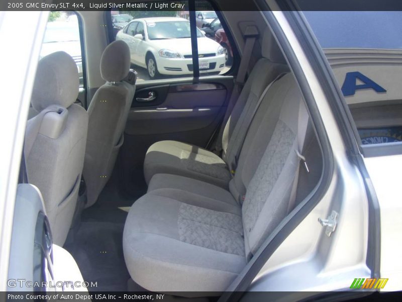 Liquid Silver Metallic / Light Gray 2005 GMC Envoy SLT 4x4