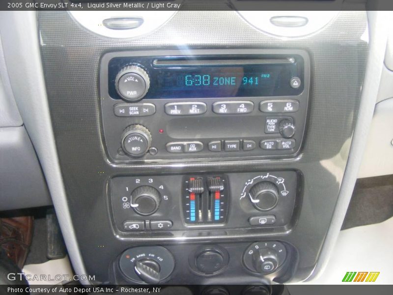 Liquid Silver Metallic / Light Gray 2005 GMC Envoy SLT 4x4