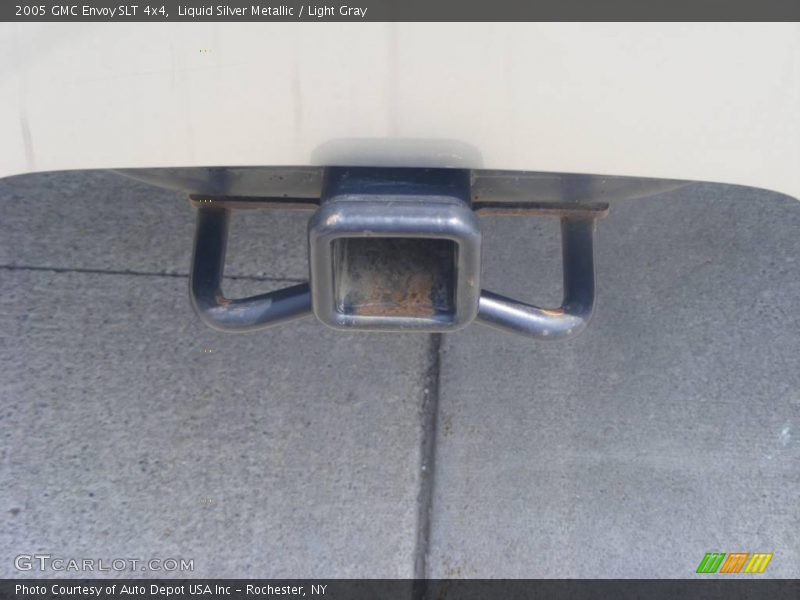 Liquid Silver Metallic / Light Gray 2005 GMC Envoy SLT 4x4