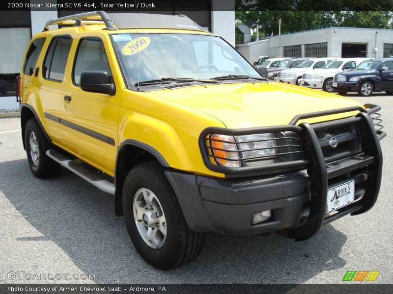 Solar Yellow / Dusk 2000 Nissan Xterra SE V6 4x4