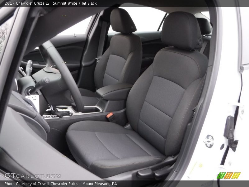 Summit White / Jet Black 2017 Chevrolet Cruze LS