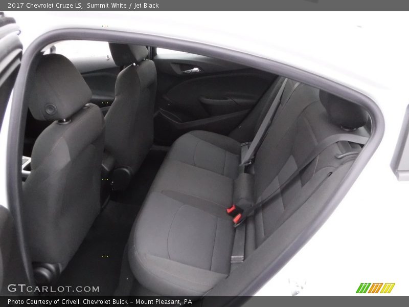 Summit White / Jet Black 2017 Chevrolet Cruze LS
