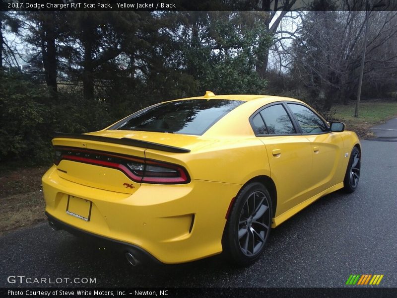 Yellow Jacket / Black 2017 Dodge Charger R/T Scat Pack