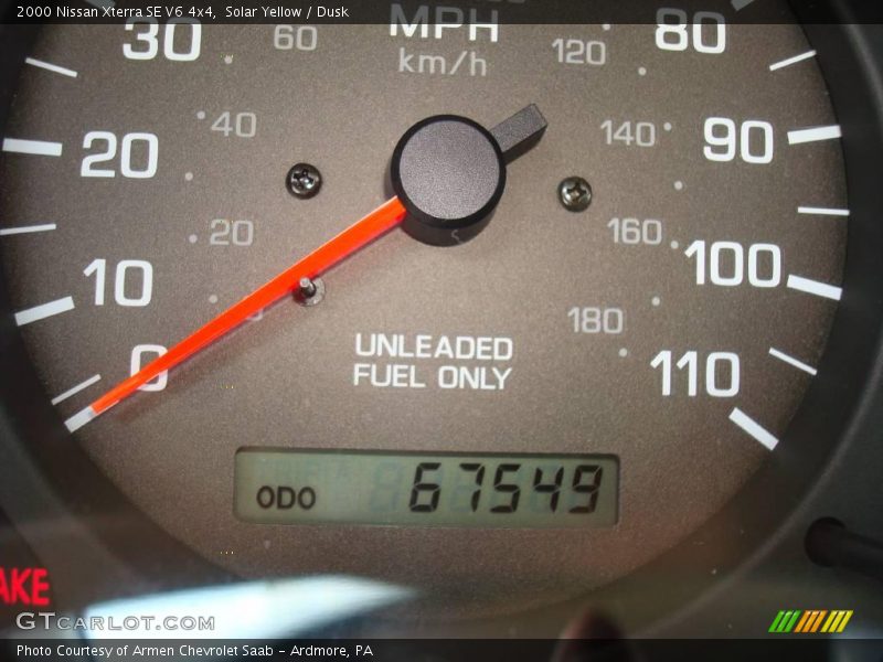 Solar Yellow / Dusk 2000 Nissan Xterra SE V6 4x4