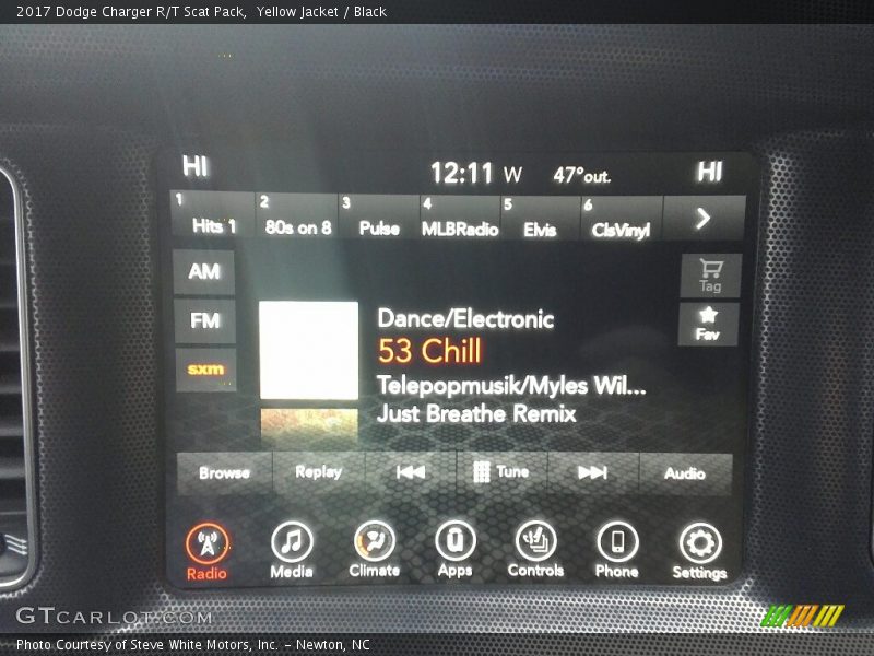 Controls of 2017 Charger R/T Scat Pack