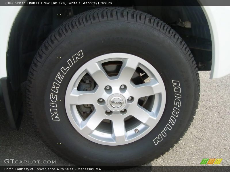 White / Graphite/Titanium 2004 Nissan Titan LE Crew Cab 4x4