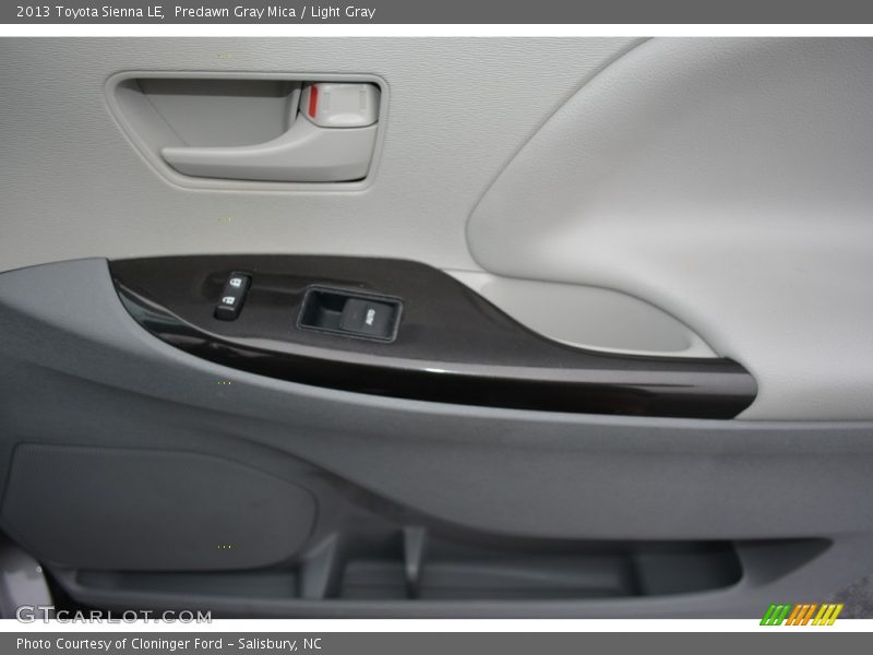 Predawn Gray Mica / Light Gray 2013 Toyota Sienna LE