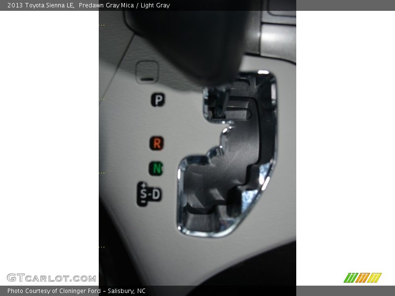 Predawn Gray Mica / Light Gray 2013 Toyota Sienna LE