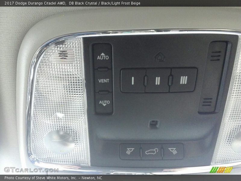 DB Black Crystal / Black/Light Frost Beige 2017 Dodge Durango Citadel AWD
