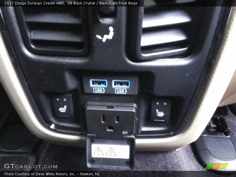 DB Black Crystal / Black/Light Frost Beige 2017 Dodge Durango Citadel AWD