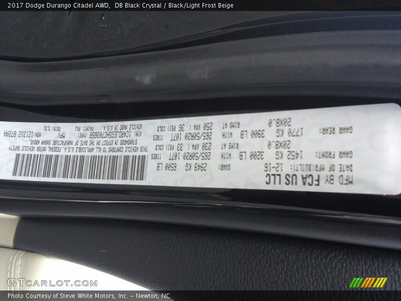 DB Black Crystal / Black/Light Frost Beige 2017 Dodge Durango Citadel AWD