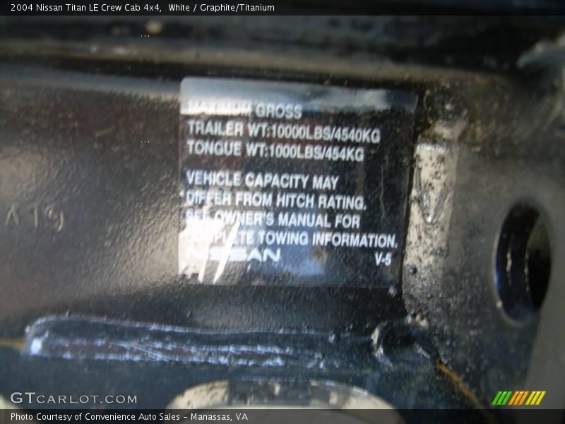 White / Graphite/Titanium 2004 Nissan Titan LE Crew Cab 4x4