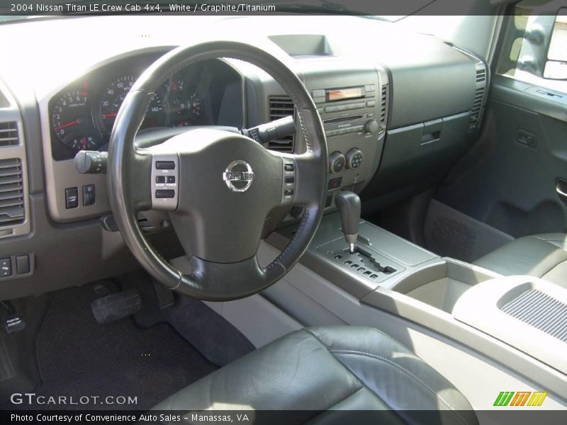 White / Graphite/Titanium 2004 Nissan Titan LE Crew Cab 4x4