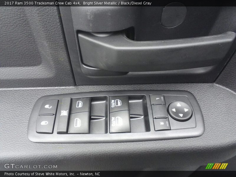 Bright Silver Metallic / Black/Diesel Gray 2017 Ram 3500 Tradesman Crew Cab 4x4