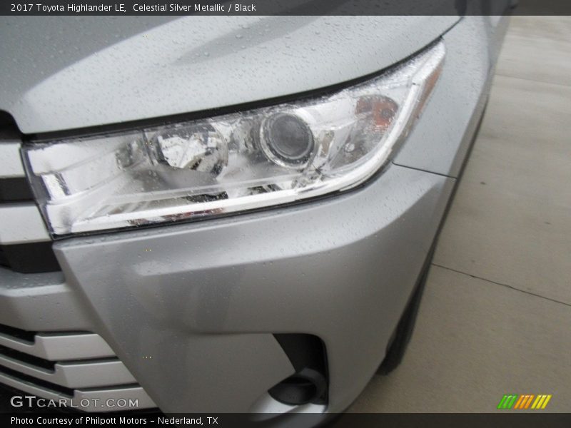 Celestial Silver Metallic / Black 2017 Toyota Highlander LE