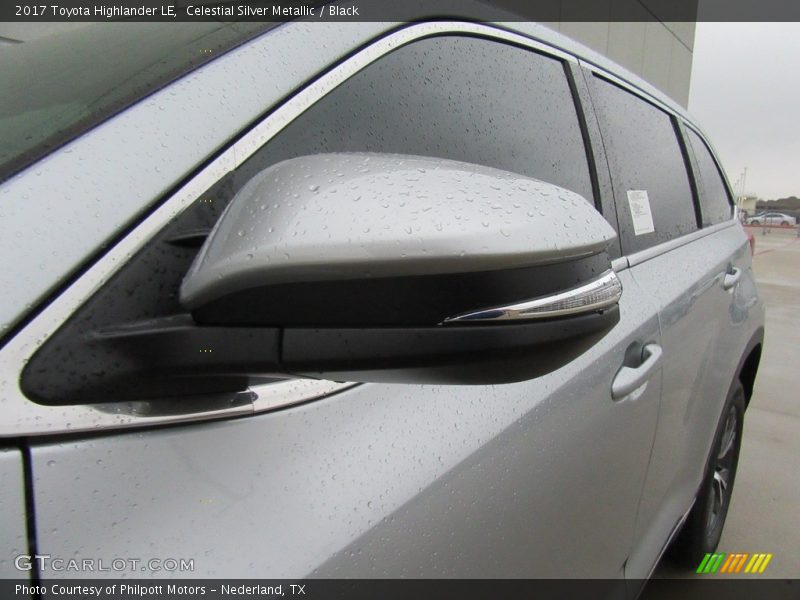 Celestial Silver Metallic / Black 2017 Toyota Highlander LE