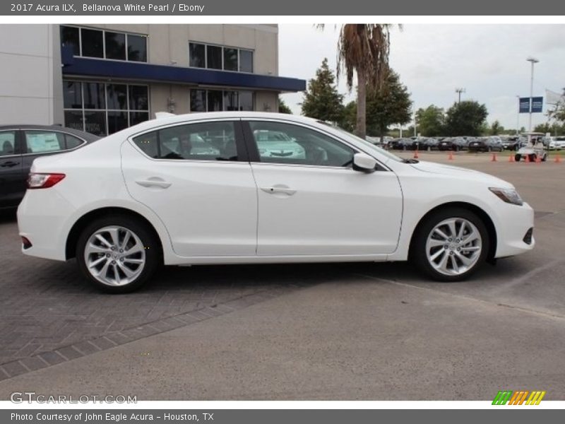 Bellanova White Pearl / Ebony 2017 Acura ILX